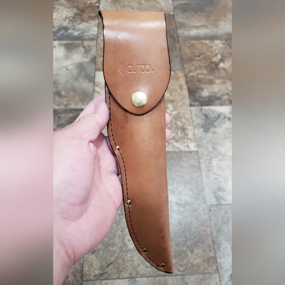 Cutco 1769 Hunting Knife with Sheath in black/classic